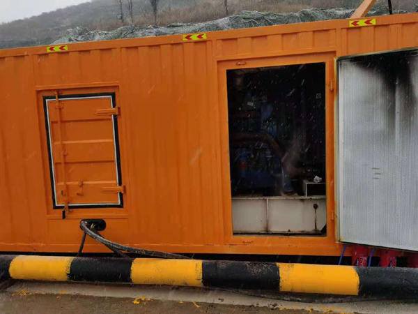 东城发电机出租 柴油发电机组电压低报警怎么办？
