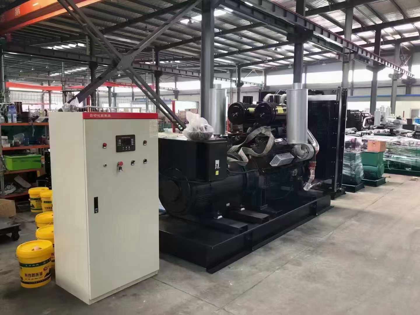 东城柴油发电机运行时的噪音和振动水平如何？