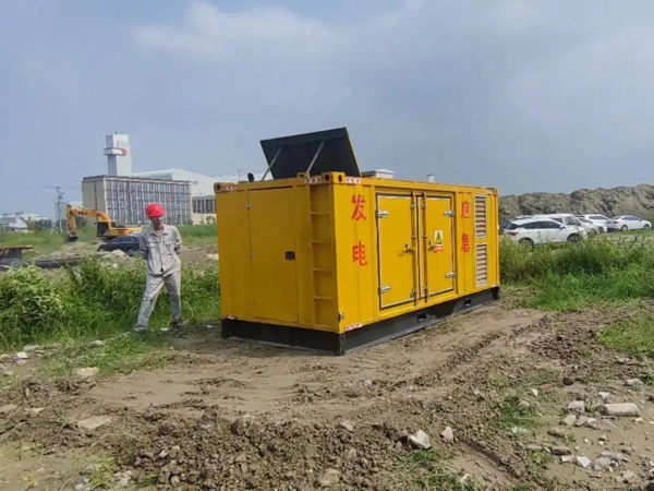 东城200KW柴油发电机机组每小时的油耗量受哪些因素影响？