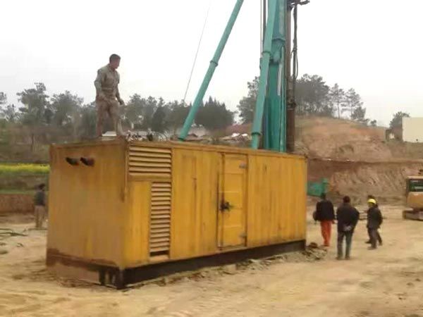 东城如何判断水冷式机油散热器密封件是否需要更换？